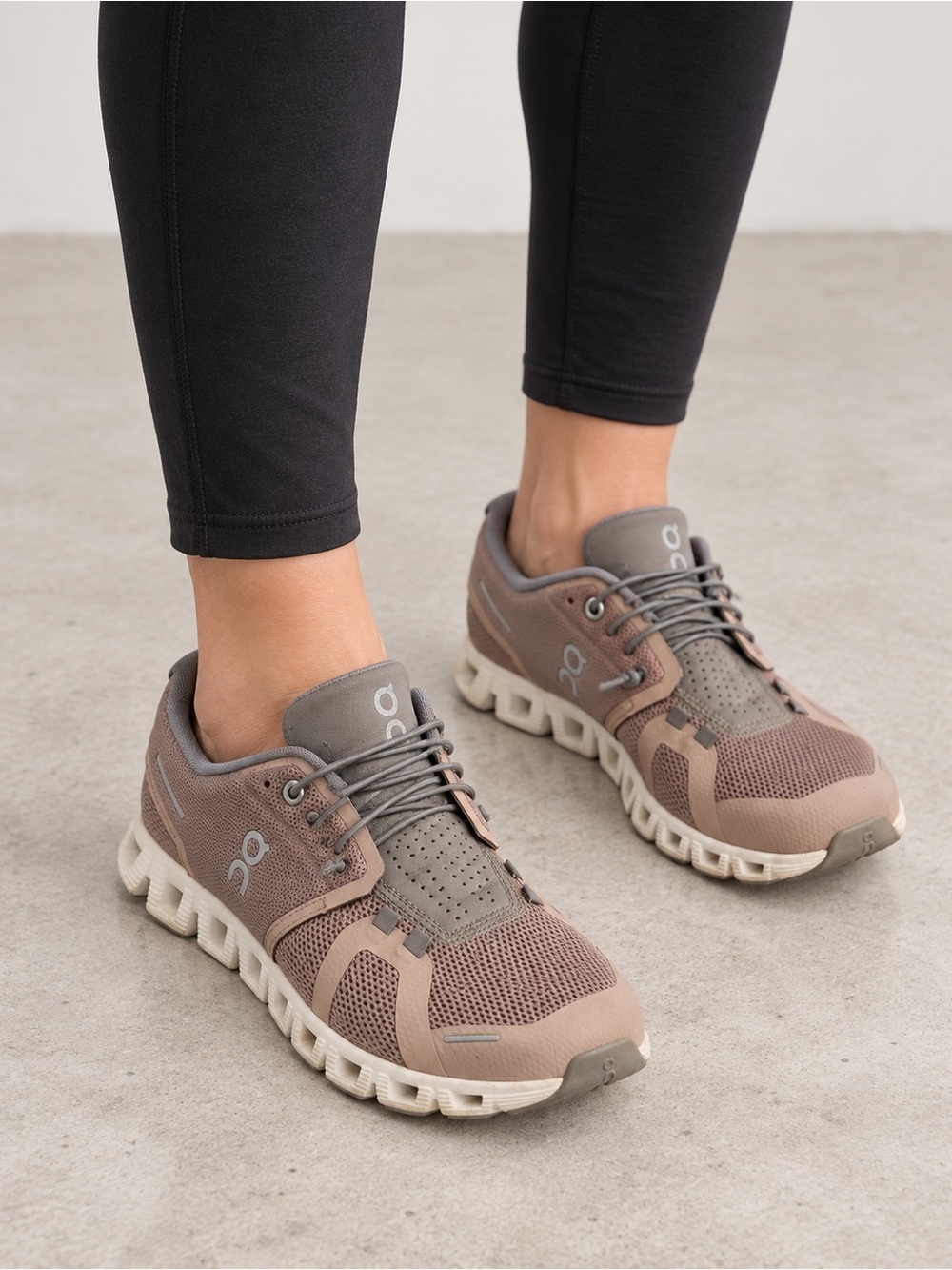 On Running Women's Cloudswift Taupe and Gray Athletic Sneakers
